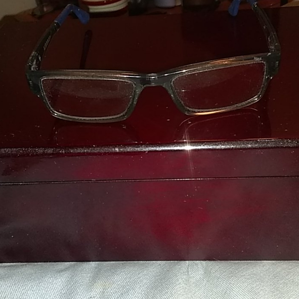 Oakley smokey blue glasses frame